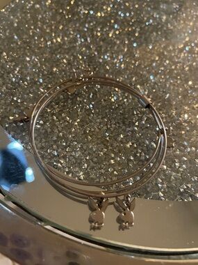 3 Hoop Bunny Charm Bangle Bracelet Set